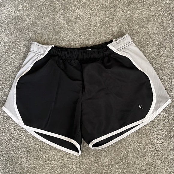 Bundle of 7 Danskin Now Running Shorts - Picture 7 of 8